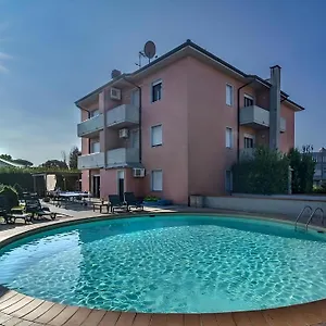 kokonys-apartment-swimming-pool-garden-close-to-the.it-tuscanyhotel.com/