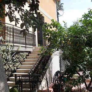 casalello.taorminaitalyhotels.com/
